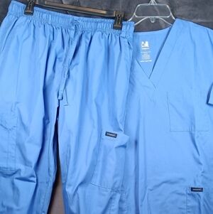 Blue Dagacci Scrub Set